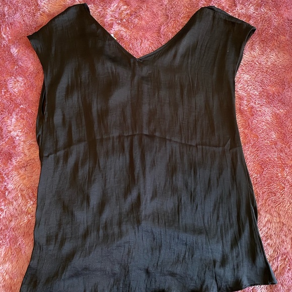 Black crossed blouse - Picture 2 of 2